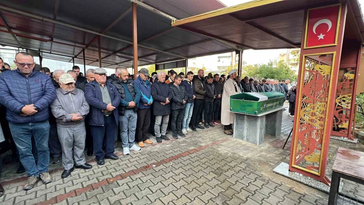Çanakkale'de kazada ölen Efe Serin toprağa verildi