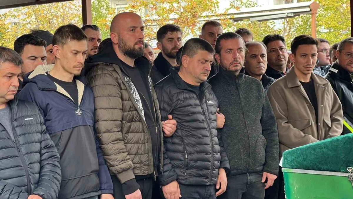 Çanakkale'de kazada ölen Efe Serin toprağa verildi