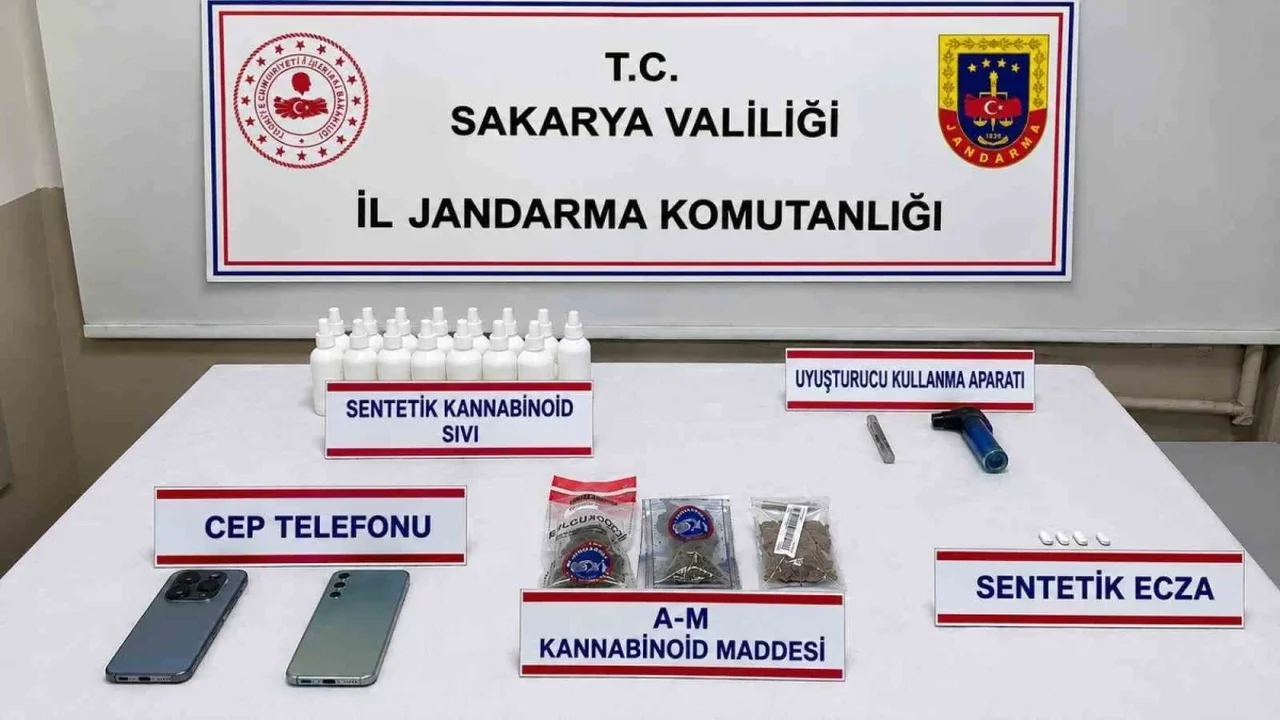 Sakarya'da uyuşturucu şüphelisi kovalamacayla yakalandı