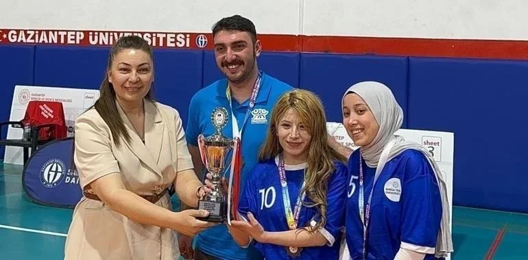 BTÜ öğrencisi ve sporcu Berfin Sönmez hayatını kaybetti