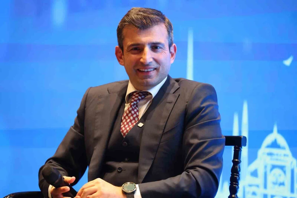 Memişoğlu gençlere robotik cerrahi hedefini anlattı
