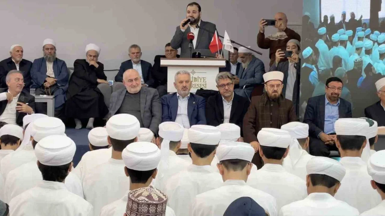 Arnavutköy'de 49 hafız Halidiye Medresesi'nde icazet aldı