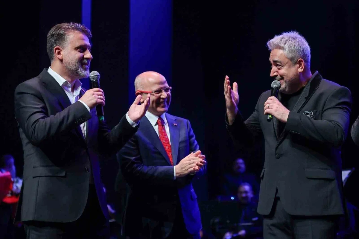 Alaturka'nın Yıldızları Bursa'da konser verdi