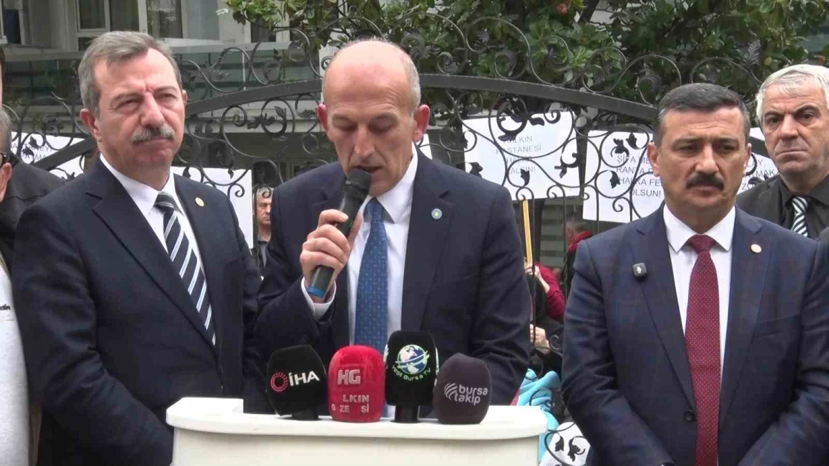 Bursa'daki 723 yıllık hastanenin taşınmasına tepki