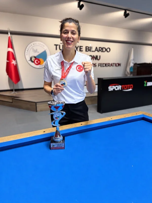 Güzin Müjde Karakaşlı Türkiye şampiyonluğunu korudu