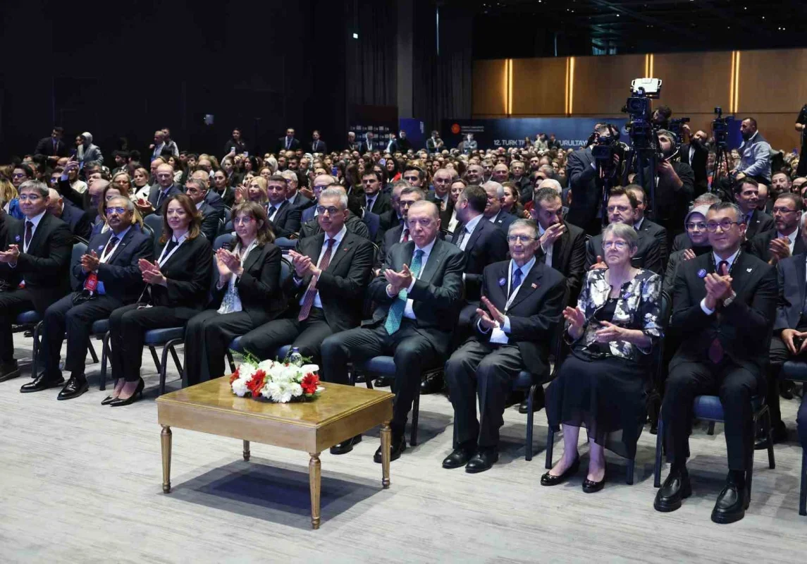 Erdoğan sağlıkta yerli üretimle zirveyi hedefliyor