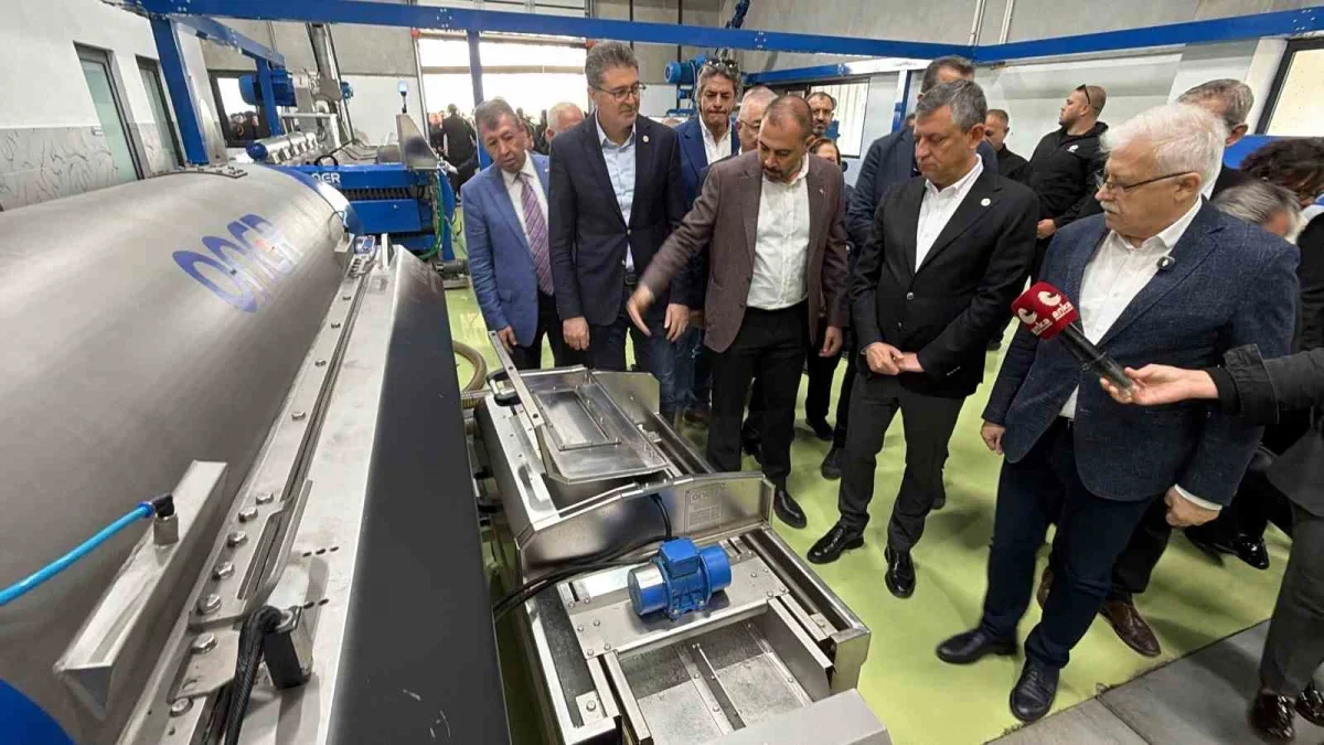 Özgür Özel, Edremit Körfezi'nde 4 ilçede zeytin mesaisi