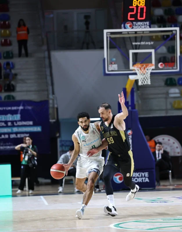 Trabzonspor, Körfez Basket'i deplasmanda 94-86 yendi