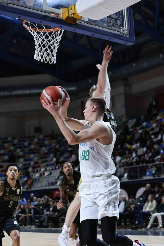 Trabzonspor, Körfez Basket'i deplasmanda 94-86 yendi