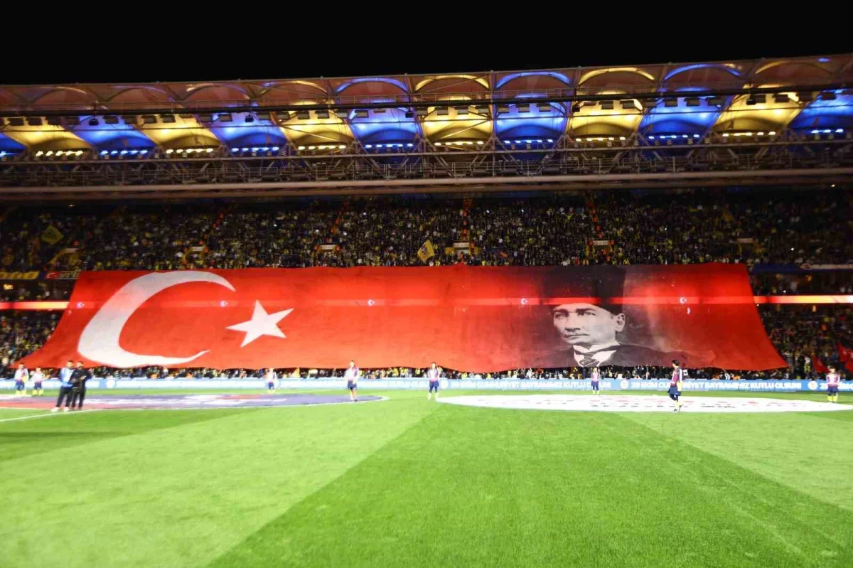 Fenerbahçe'de Göztepe maçında 11'de iki değişiklik