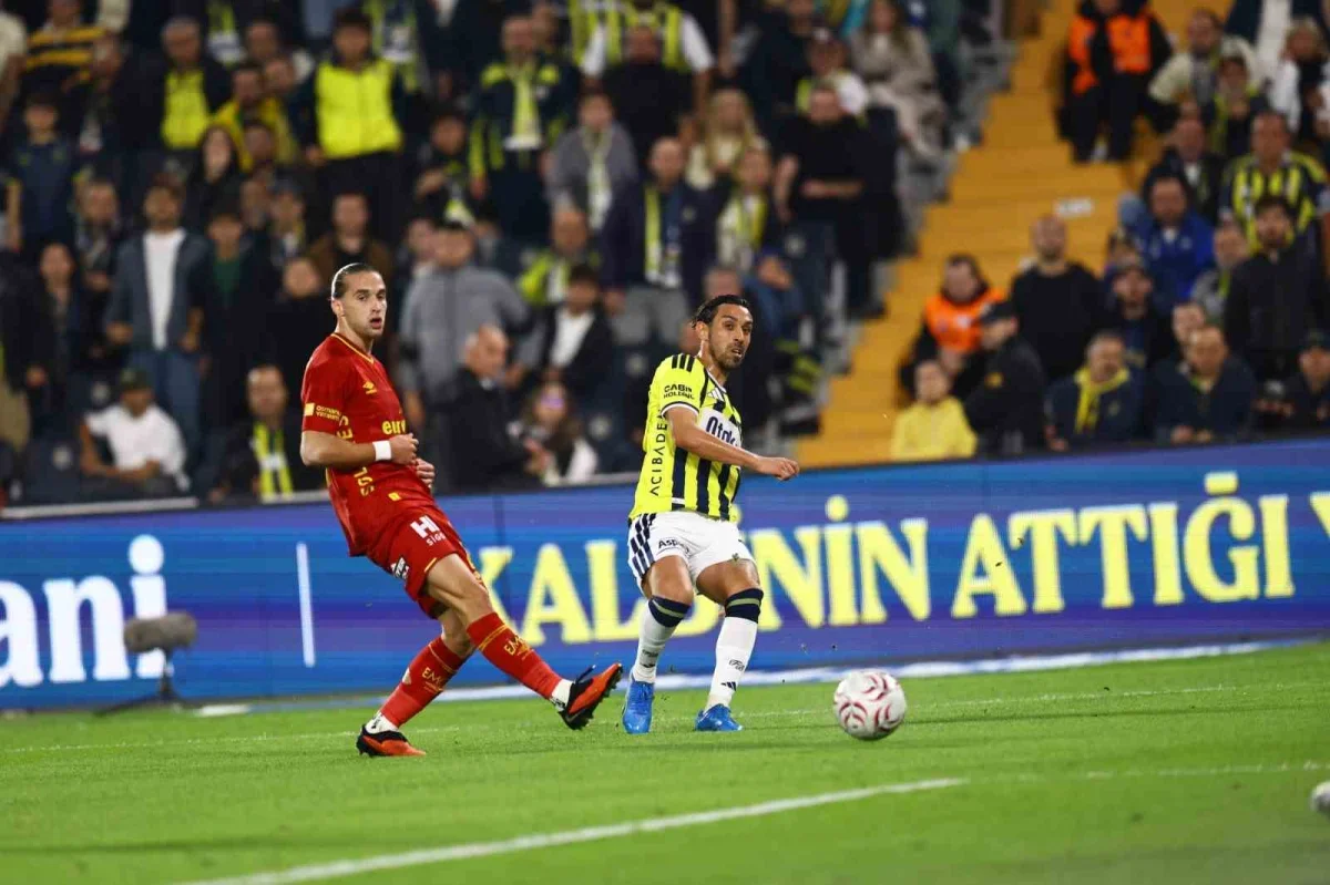 Fenerbahçe, Göztepe karşısında ilk yarıyı önde kapattı