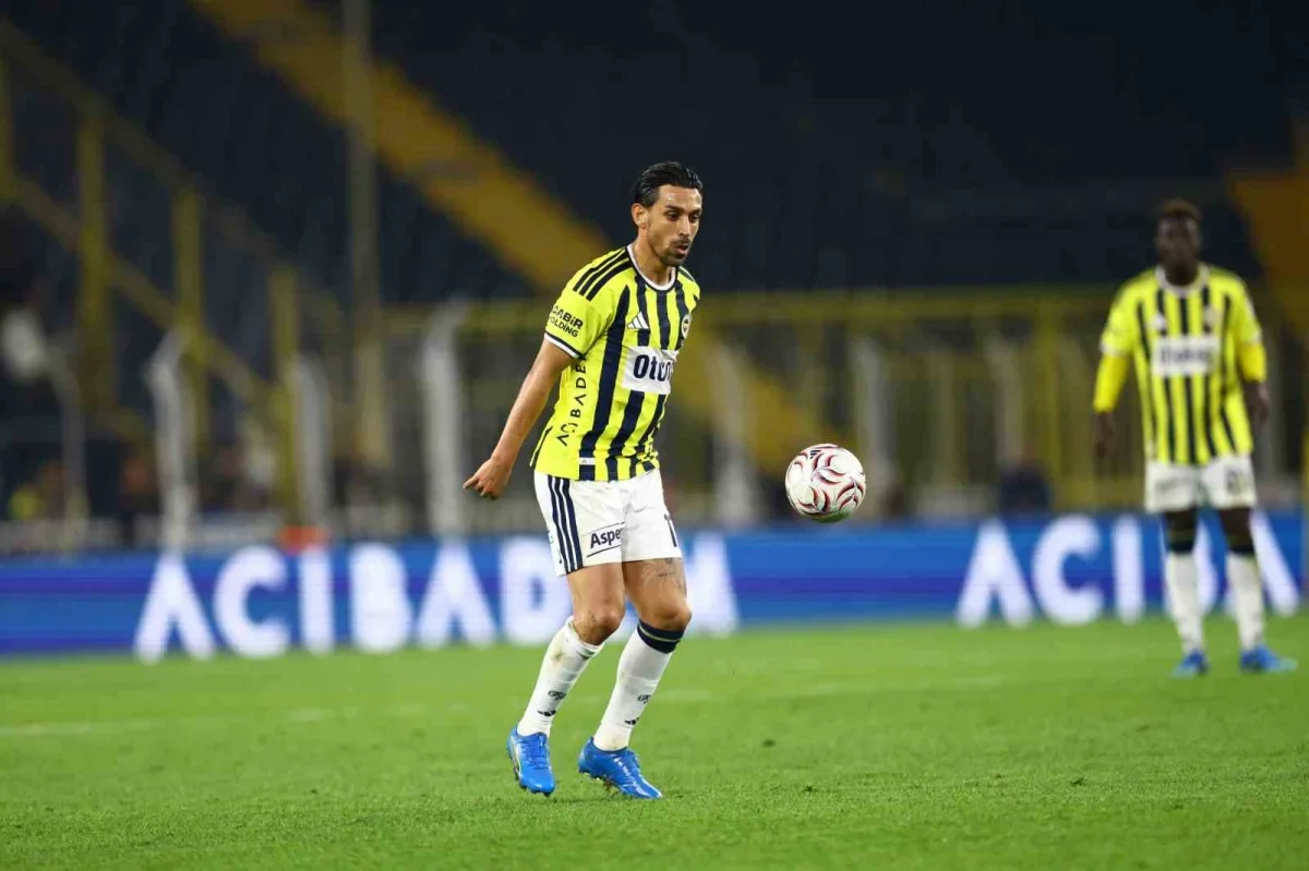 Fenerbahçe, Göztepe karşısında ilk yarıyı önde kapattı