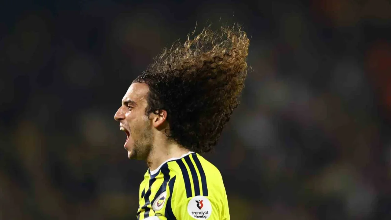 Fenerbahçe, Göztepe karşısında ilk yarıyı önde kapattı