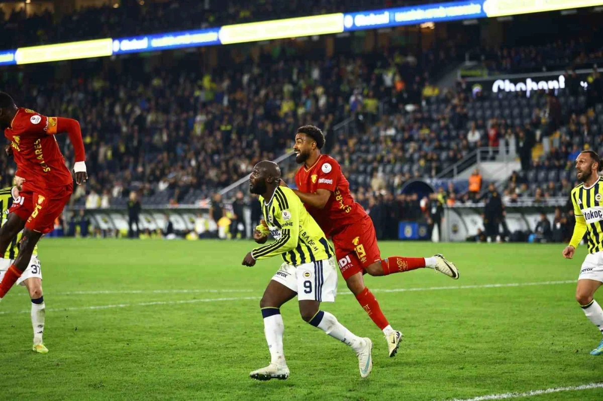 Fenerbahçe, sahasında Göztepe karşısında kaybetti