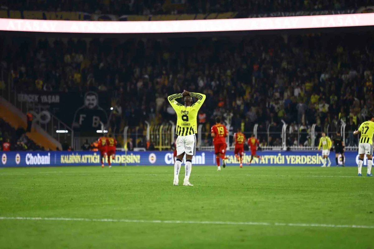 Fenerbahçe, sahasında Göztepe karşısında kaybetti