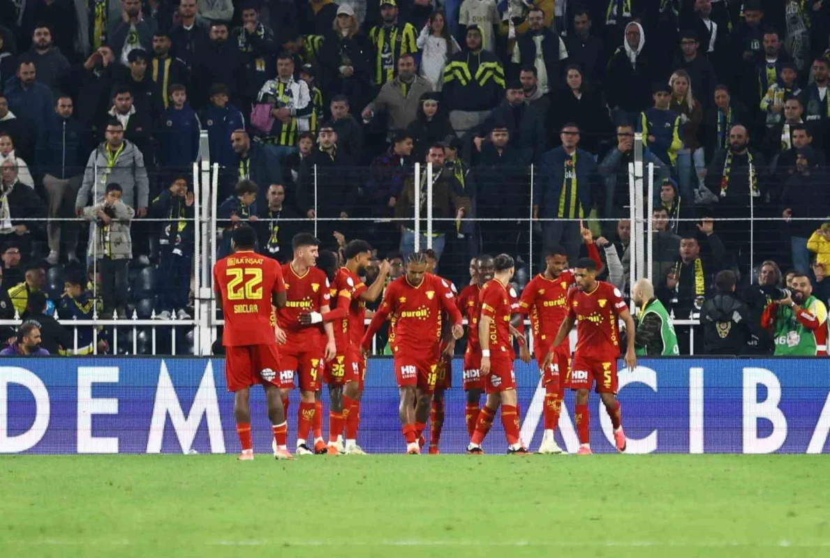 Fenerbahçe, sahasında Göztepe karşısında kaybetti