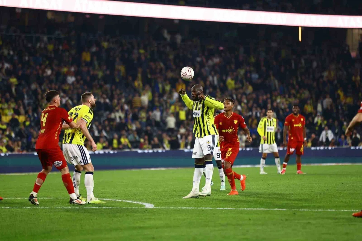 Fenerbahçe, sahasında Göztepe karşısında kaybetti