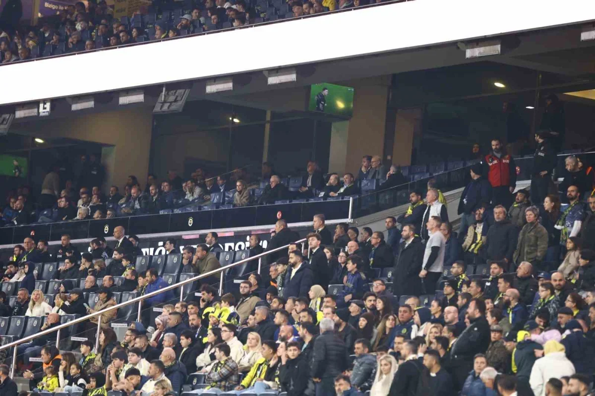 Fenerbahçe, sahasında Göztepe karşısında kaybetti
