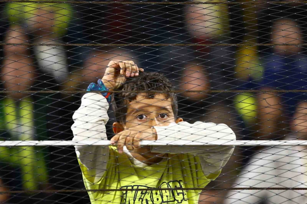 Fenerbahçe, sahasında Göztepe karşısında kaybetti