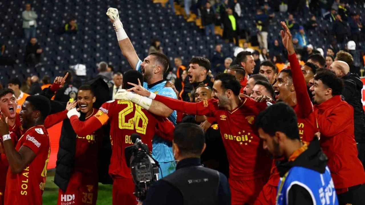Fenerbahçe, sahasında Göztepe karşısında kaybetti