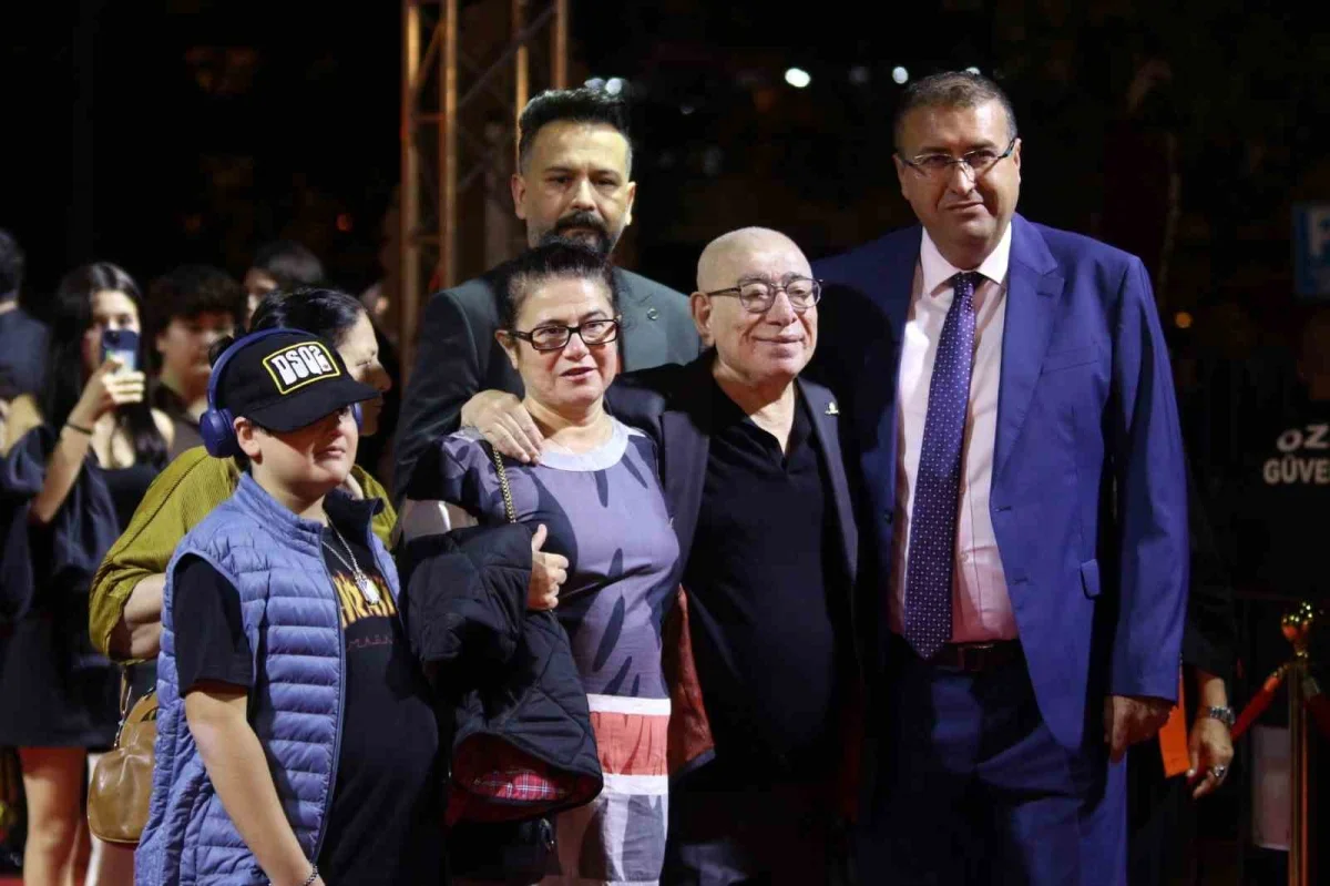 Altın Portakal'da ödül gecesi öncesi kırmızı halı