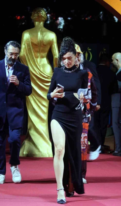 Altın Portakal'da ödül gecesi öncesi kırmızı halı