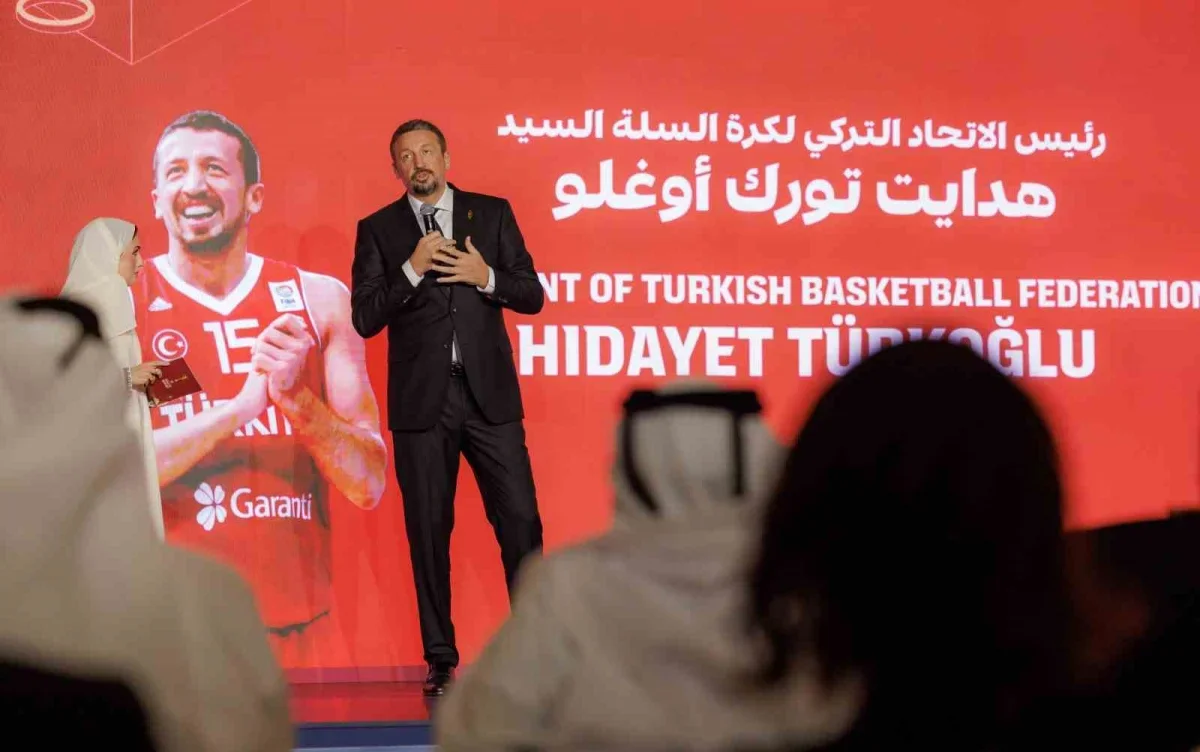 Hidayet Türkoğlu Doha'daki Dünya Kupası törenine katıldı