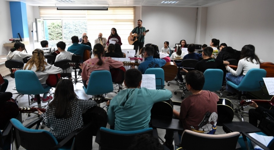 Osmangazi Belediyesi Yetenek Evleri'nden Çanakkale Zaferi'ne Özel Performans