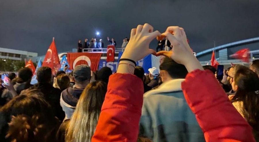 Konya'da Ekrem İmamoğlu'nun Gözaltına Alınması Protesto Edildi