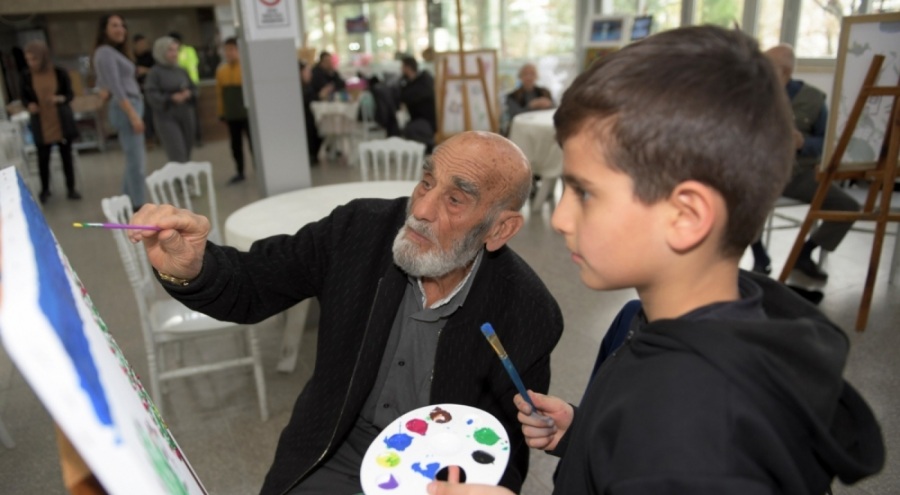 Osmangazi'nin Minik Ressamları Huzurevi Sakinleriyle Gönül Köprüsü Kurdu