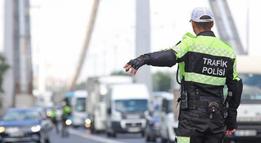 Kanun teklifi komisyondan geçti: Trafik cezaları artırılıyor