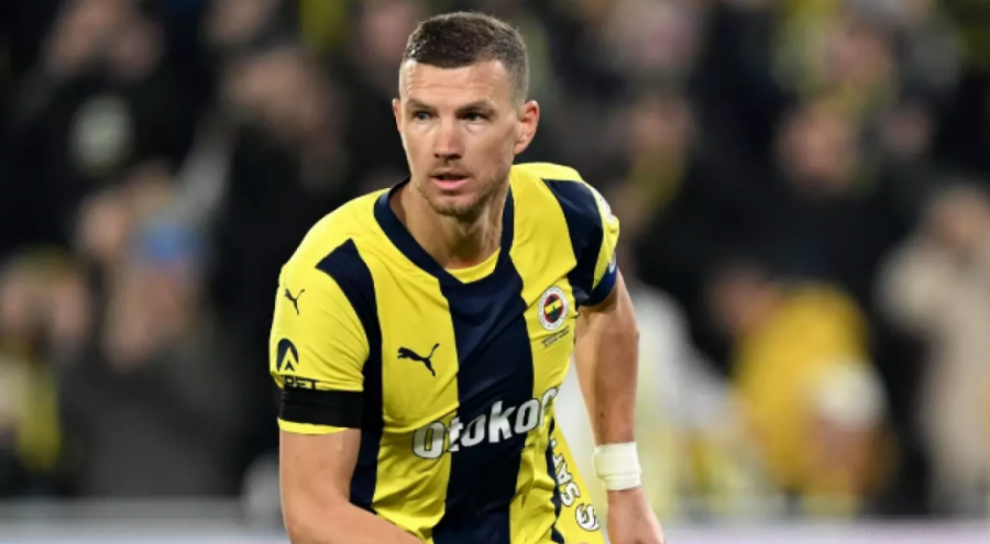 Yok artık Dzeko! Herkes jübilesini beklerken dünya devine imzayı atıyor