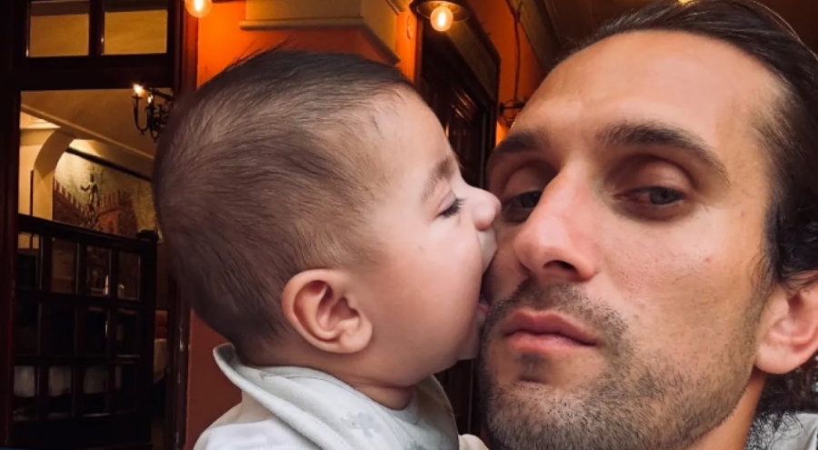 Taze Anne Melisa Aslı Pamuk'tan Yeni Fotoğraf! Oğlunu ve Eşini Paylaştı