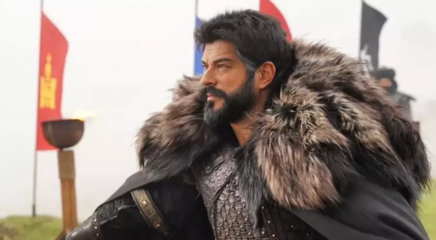 Burak Özçivit Sezon Finali Sonrası İmaj Tazeledi