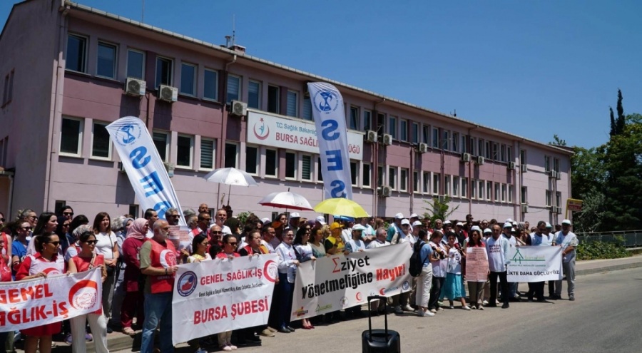Bursa'da sağlık çalışanlarından ortak çağrı: "Emeğimiz gasp ediliyor!"