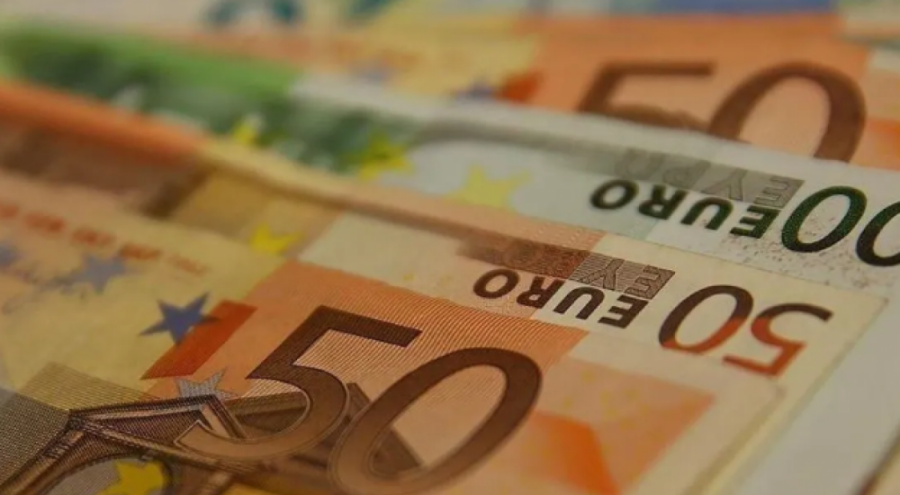 Euro günün ilk saatlerinde rekor kırdı! 24 Haziran'da piyasalar
