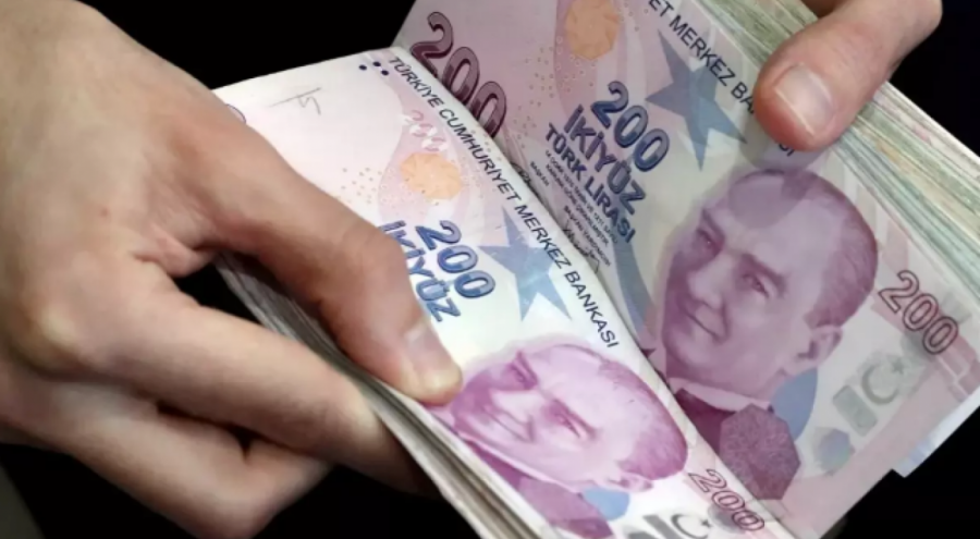 Asgari ücrete zam yapılacak mı? AK Parti'den açıklama geldi