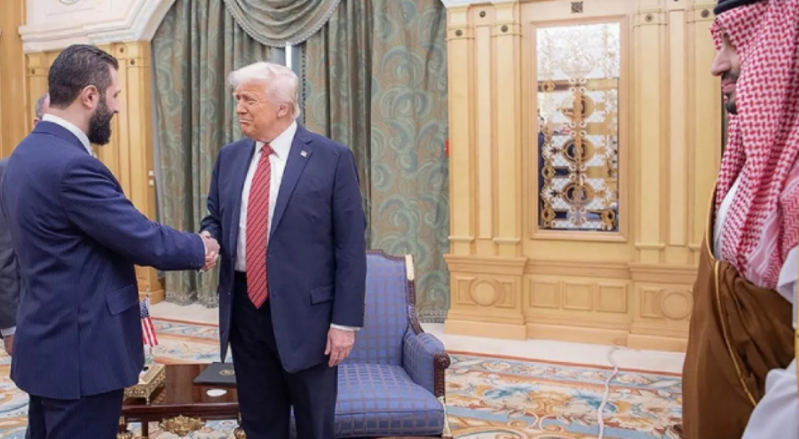 Trump, Suriye'ye Yaptırımları Sonlandıran Başkanlık Kararnamesini İmzaladı