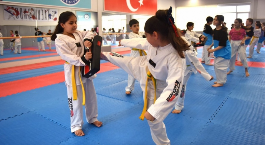 YILDIRIM BELEDİYESİ YAZ SPOR OKULLARI'NDA İKİNCİ DÖNEM BAŞLIYOR