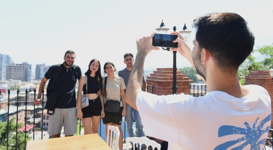 Yabancı öğrenciler sosyal medya hesaplarında Osmangazi'yi tanıtacak