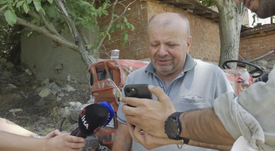 Başkan Bozbey'den örnek çiftçiye teşekkür