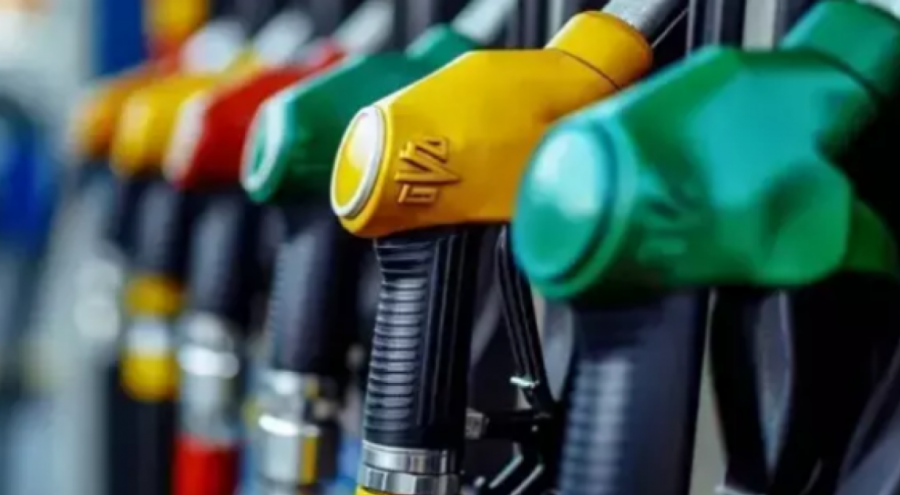 Akaryakıta zam geliyor! Motorin 57 TL'yi aşıyor, benzin 55 TL'ye dayandı